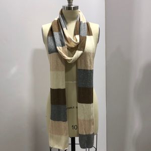 Gap Scarf
